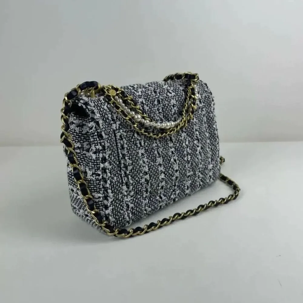 Chanel Women Pre-Loved Bag Very Good Condition